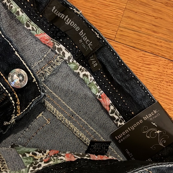 NWT Slim boot jeans size 3/4 - Picture 3 of 9